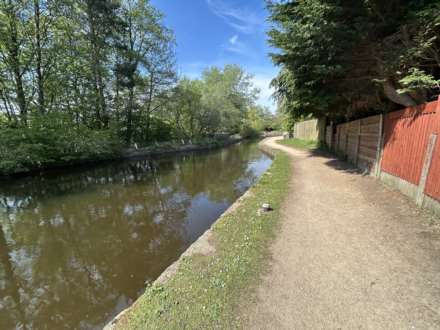 Riverside, Oldham, Image 24