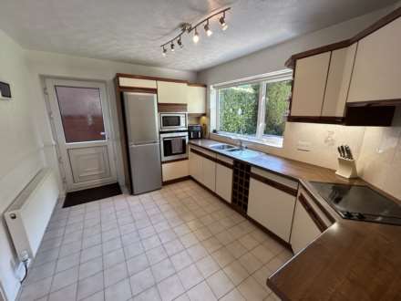 Riverside, Oldham, Image 4