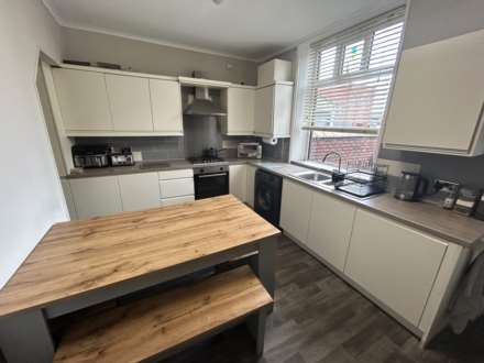 Whitegate Lane, Oldham, Image 3