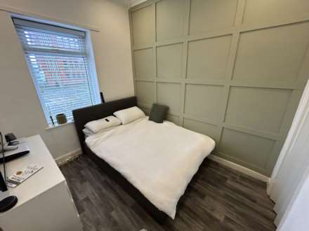 Whitegate Lane, Oldham, Image 4
