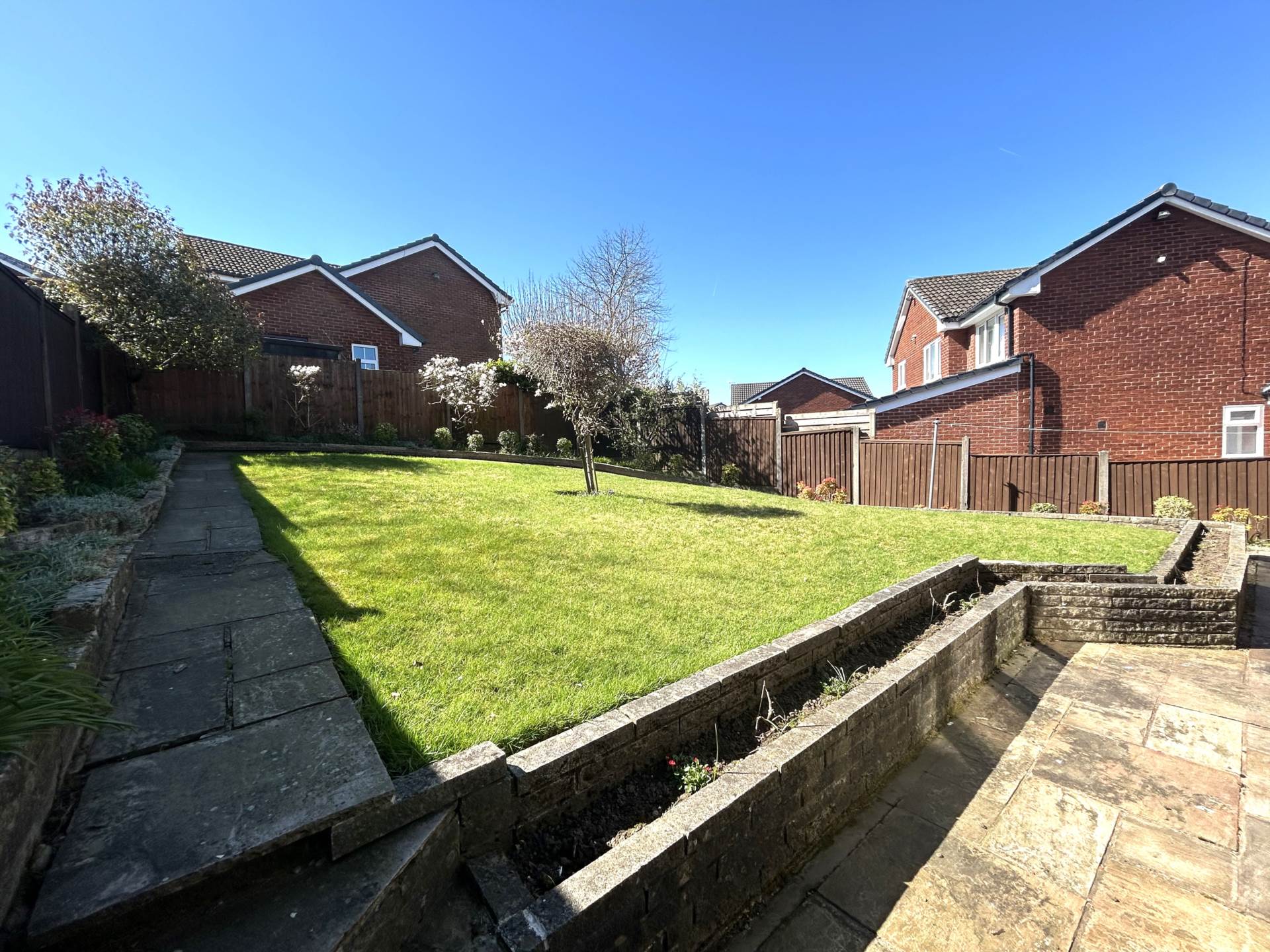 11 Brandwood, Oldham, OL1 2TP, Image 38