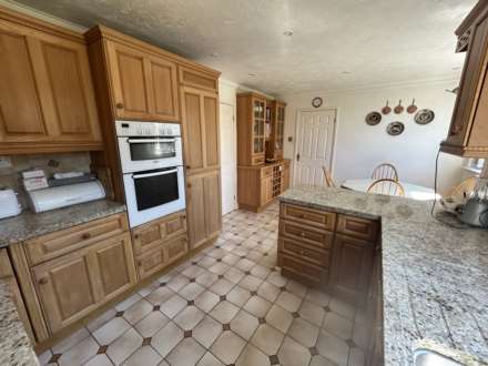 11 Brandwood, Oldham, OL1 2TP, Image 12