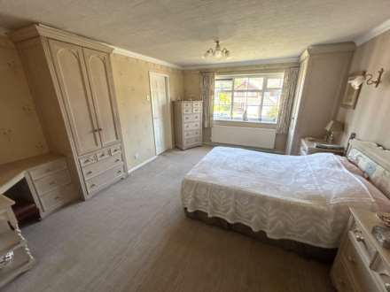 11 Brandwood, Oldham, OL1 2TP, Image 23