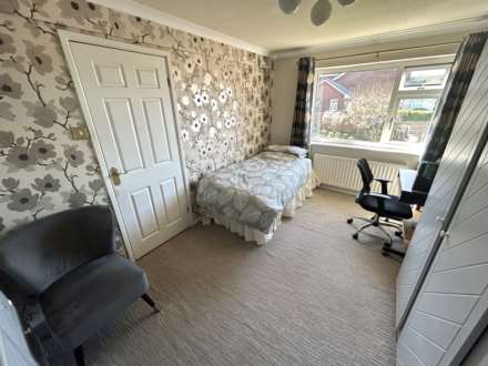 11 Brandwood, Oldham, OL1 2TP, Image 28