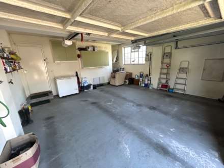 11 Brandwood, Oldham, OL1 2TP, Image 40