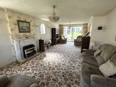 11 Brandwood, Oldham, OL1 2TP, Image 8