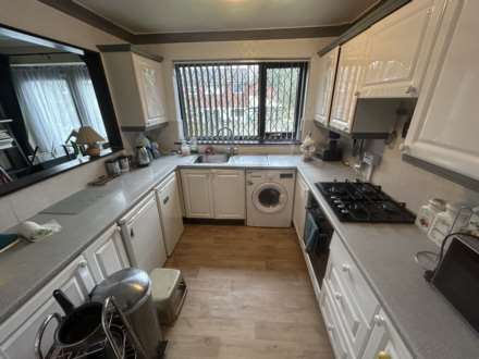 Wiltshire Road, Chadderton, Image 4