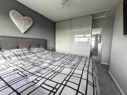 5 Kensington Avenue, Oldham,OL9 0NL, Image 13