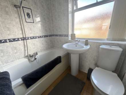 5 Kensington Avenue, Oldham,OL9 0NL, Image 18