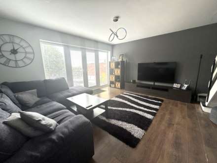 5 Kensington Avenue, Oldham,OL9 0NL, Image 8