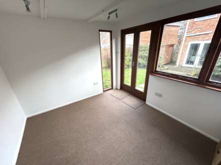 8 Redwood, Oldham, OL9 9TG, Image 19