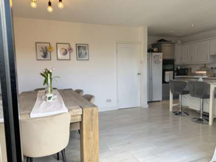 Chichester Crescent, Chadderton, Image 11