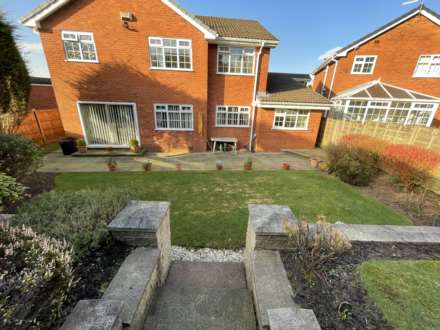 5 Irk Vale Drive, Oldham, OL1 2TW, Image 2