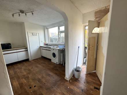 Hawthorne Grove, Oldham, Image 8