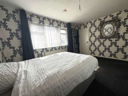 Hawthorne Grove, Oldham, Image 9