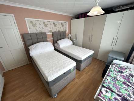 3 Palm Grove, Oldham,OL9 0DU, Image 13