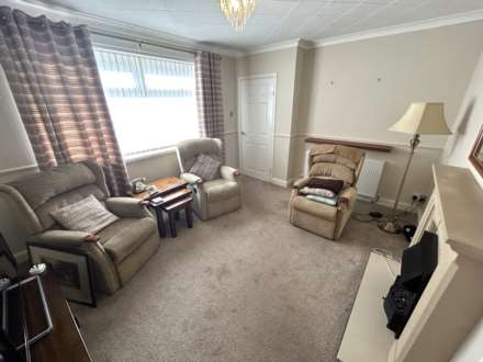 3 Palm Grove, Oldham,OL9 0DU, Image 2