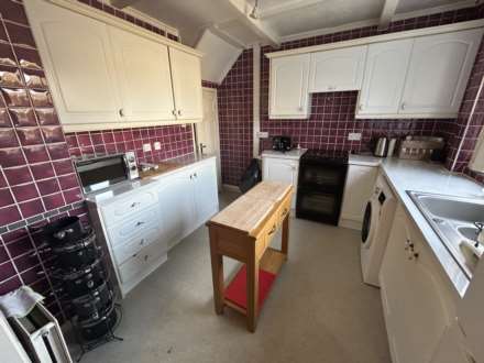 3 Palm Grove, Oldham,OL9 0DU, Image 7