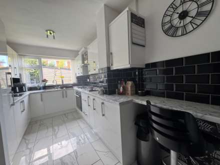 48 Butterworth Lane, Chadderton, Oldham, OL9 8DY, Image 3
