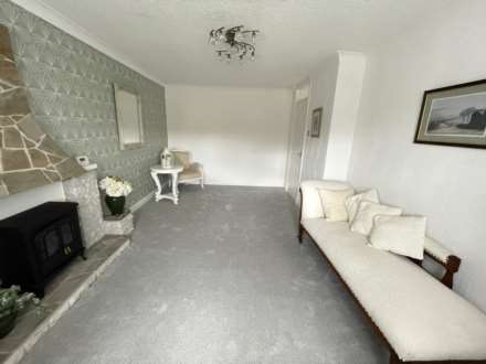 1 Tulip Close, Chadderton, OL9 9TF, Image 4