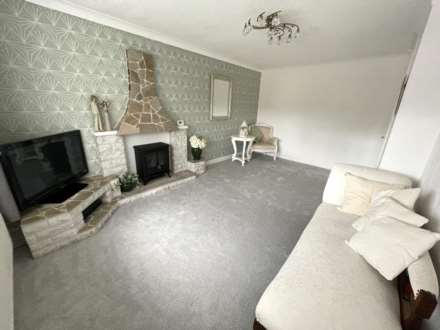 1 Tulip Close, Chadderton, OL9 9TF, Image 5