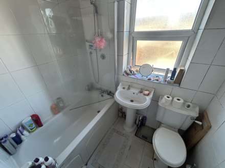 Denton Lane, Chadderton, Image 18