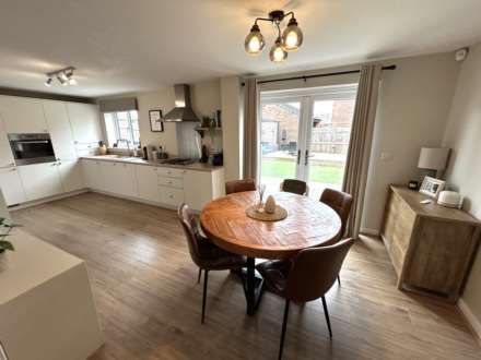 2 Lodge Hall Drive, Manchester, M35 0SY, Image 8