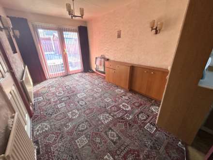 Redwood, Oldham, Image 3