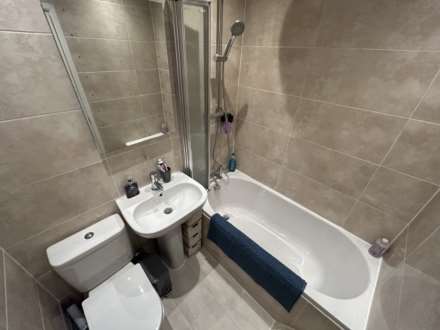 38 Queens Road, Chadderton, OL9 9HS, Image 21