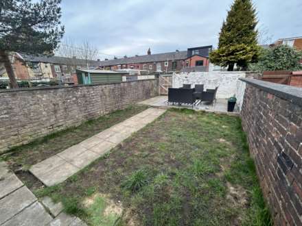 38 Queens Road, Chadderton, OL9 9HS, Image 22