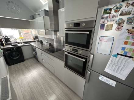 38 Queens Road, Chadderton, OL9 9HS, Image 3