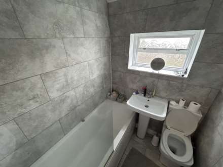 44 Whitehall Street, Oldham,OL1 3PS, Image 11