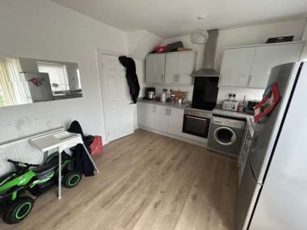 44 Whitehall Street, Oldham,OL1 3PS, Image 5