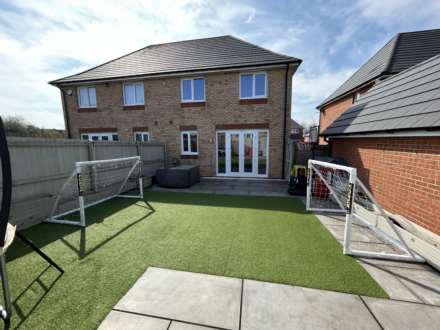 6 Horton Close, Chadderton,OL9 9FR, Image 2