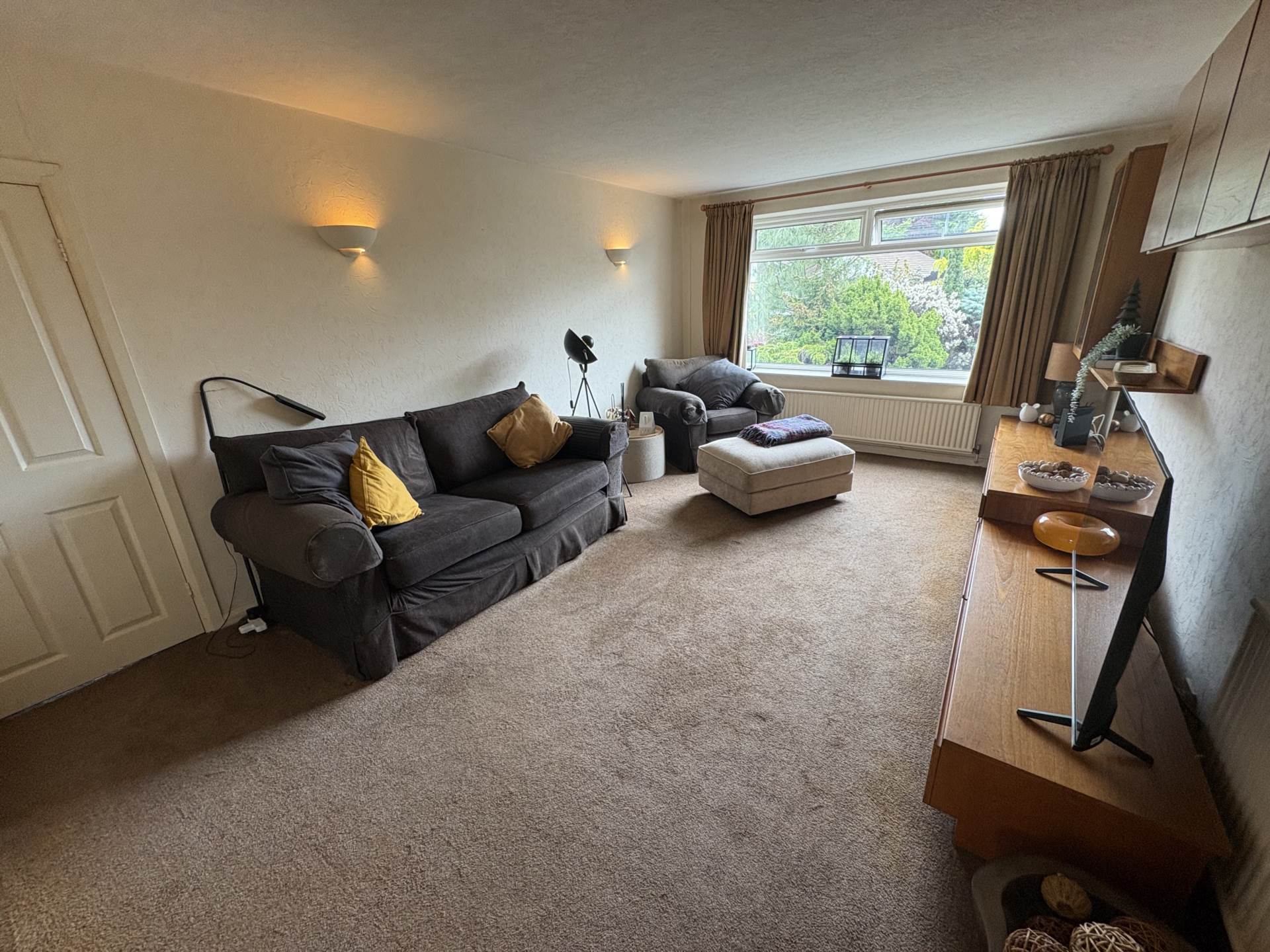 111 Green Lane, Oldham, Image 5