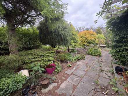 111 Green Lane, Oldham, Image 20