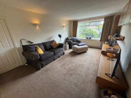 111 Green Lane, Oldham, Image 5