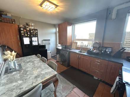 16 Linden Avenue, Oldham, OL4 2EW, Image 7