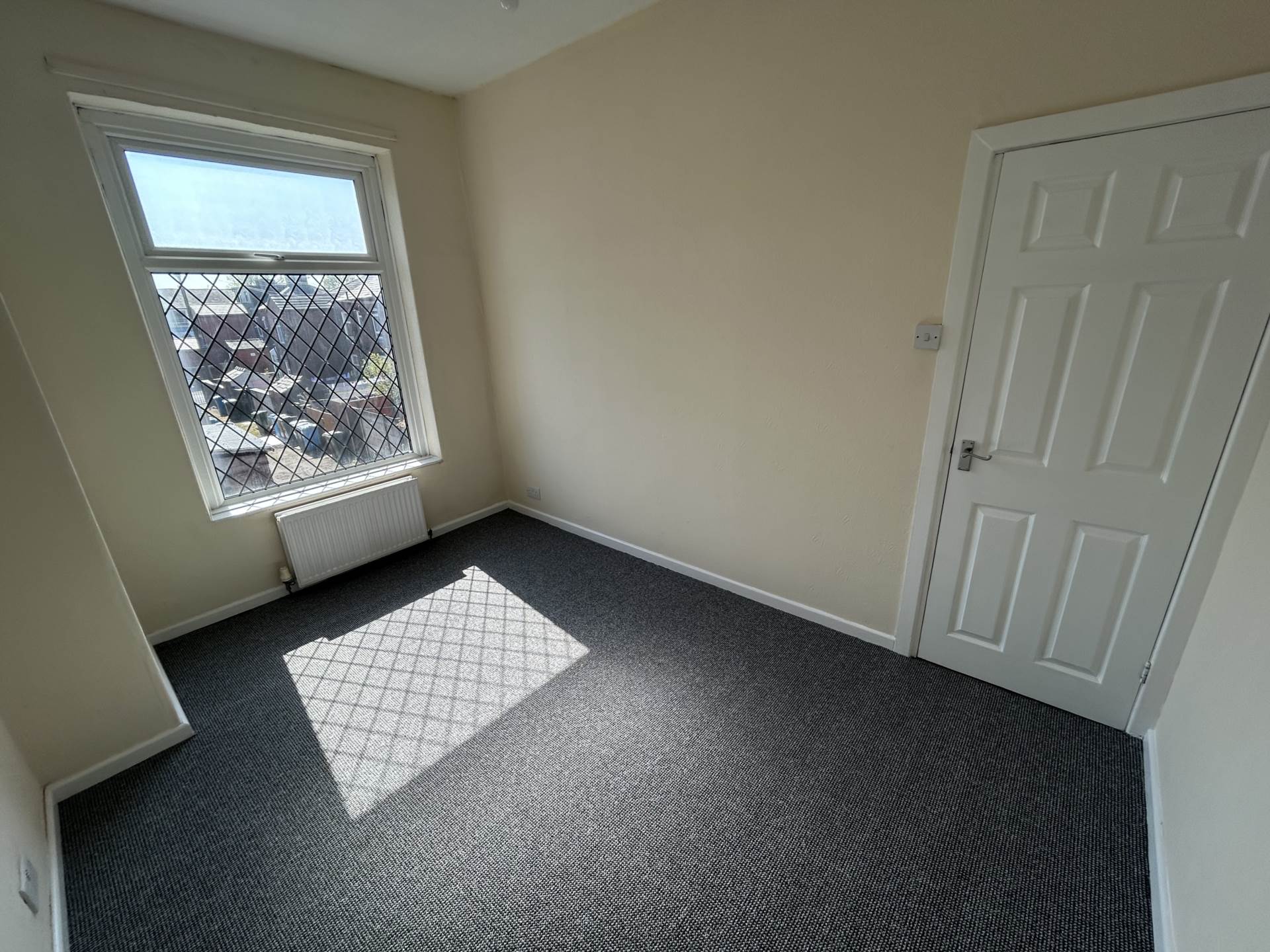 25 Andrew Street, Chadderton, OL9 0JN, Image 10