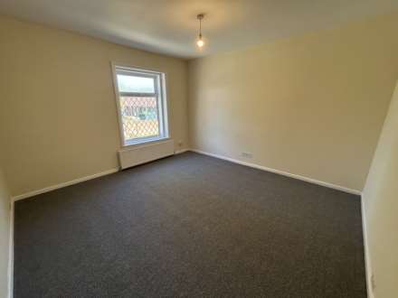 25 Andrew Street, Chadderton, OL9 0JN, Image 8