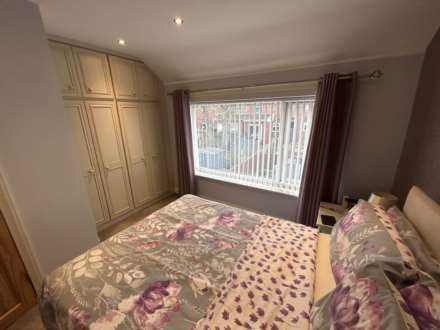 Selkirk Road, Oldham, Image 10