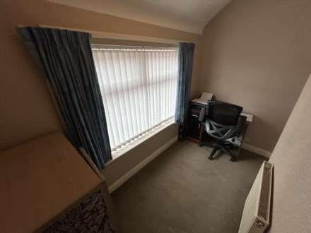 Selkirk Road, Oldham, Image 14