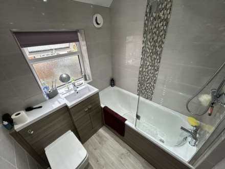Selkirk Road, Oldham, Image 16