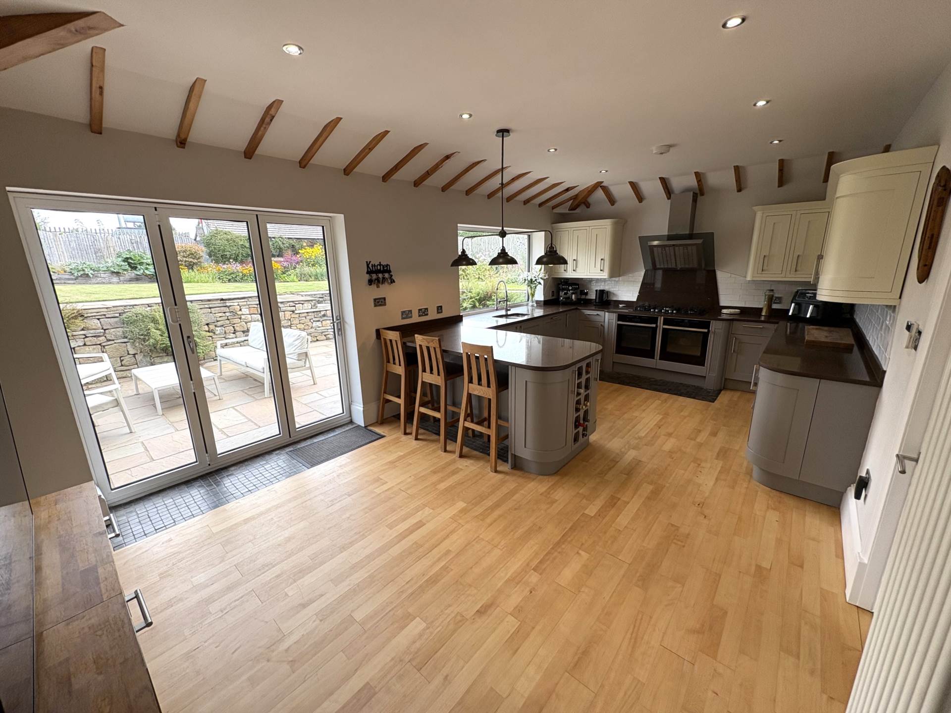 5 Hill Top, Chadderton, OL1 2SB, Image 3
