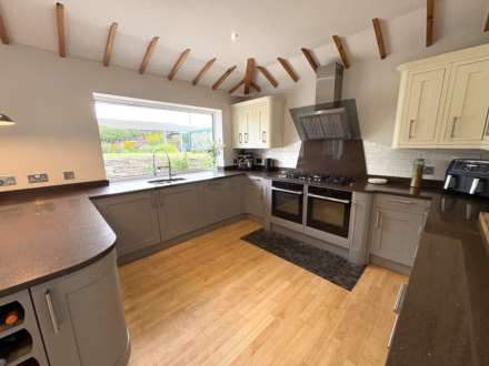 5 Hill Top, Chadderton, OL1 2SB, Image 17