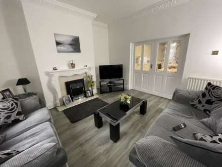 223 Denton Lane, Chadderton, OL9 9DG, Image 5