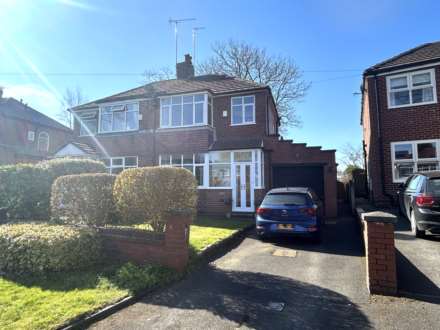 142 Foxdenton Lane, Chadderton, OL9 9QR, Image 1