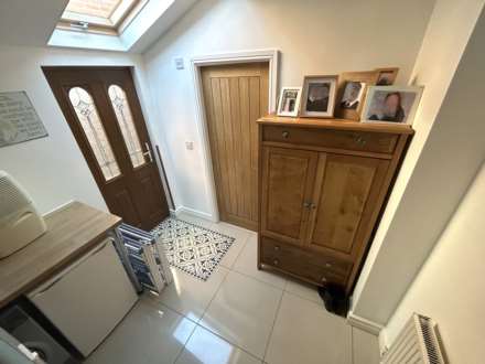 142 Foxdenton Lane, Chadderton, OL9 9QR, Image 15