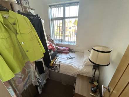 142 Foxdenton Lane, Chadderton, OL9 9QR, Image 27