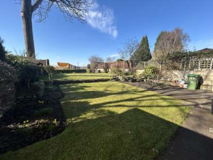 142 Foxdenton Lane, Chadderton, OL9 9QR, Image 32